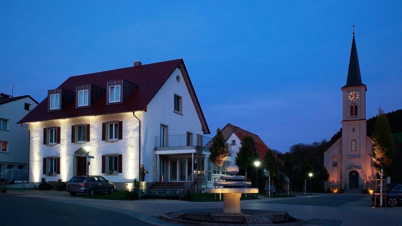 Hotel Roessle Furstenberg  Екстер'єр фото