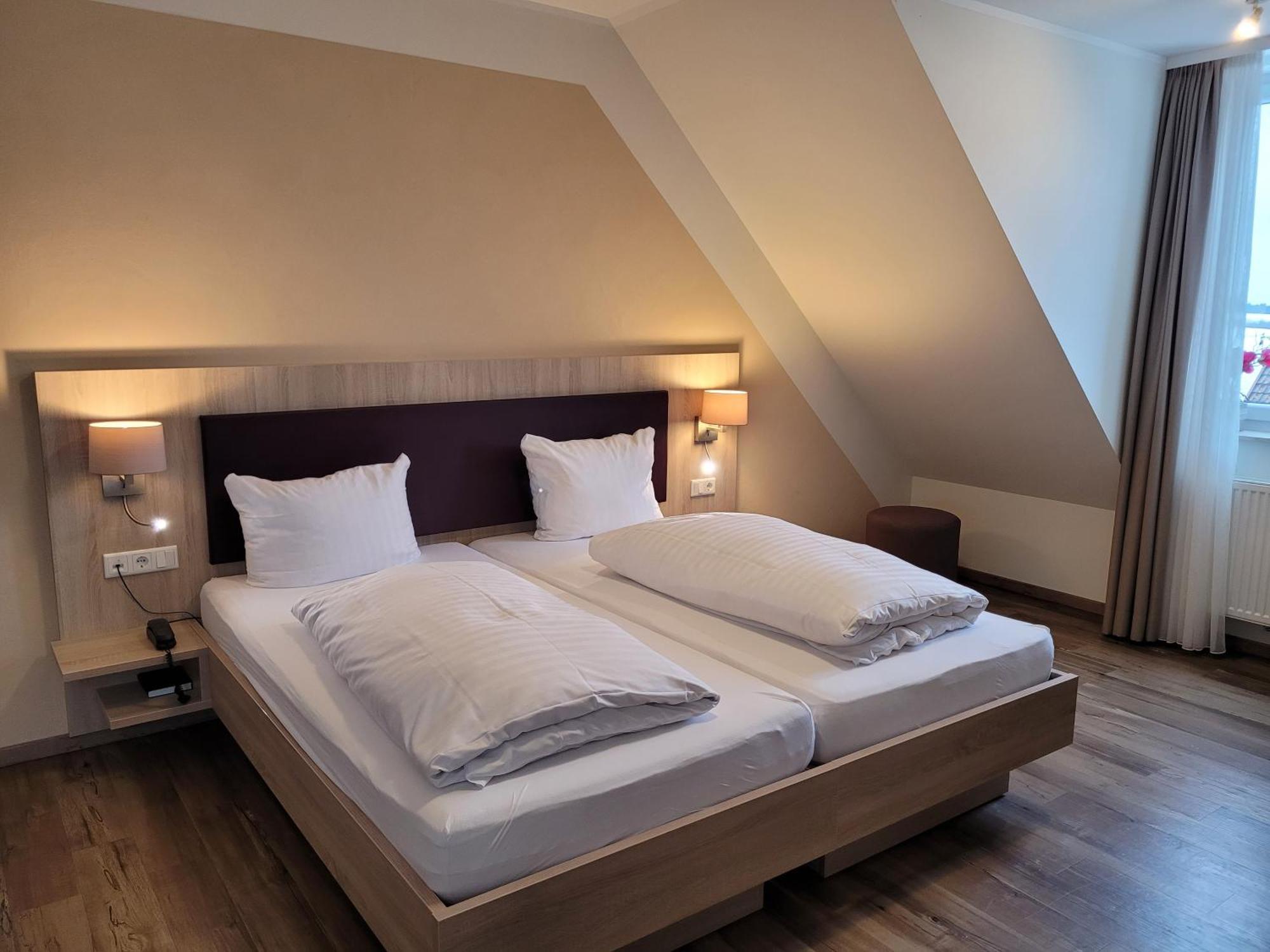 Hotel Roessle Furstenberg  Екстер'єр фото
